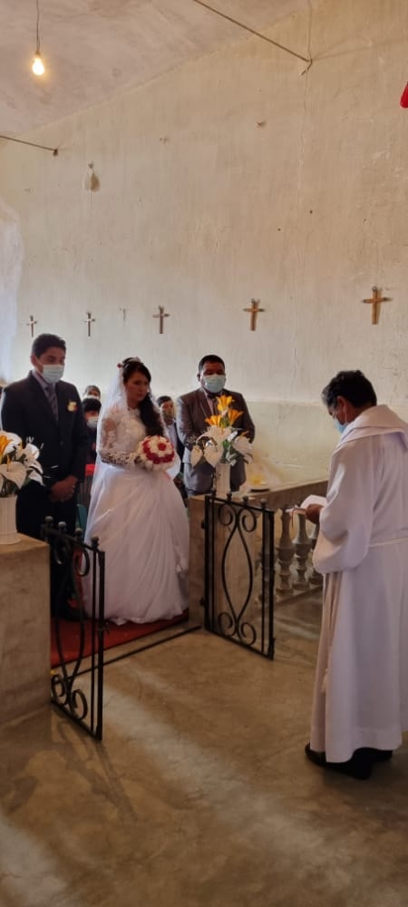 Taufen und Heirat in der Gemeinde Lonte Bolivien.